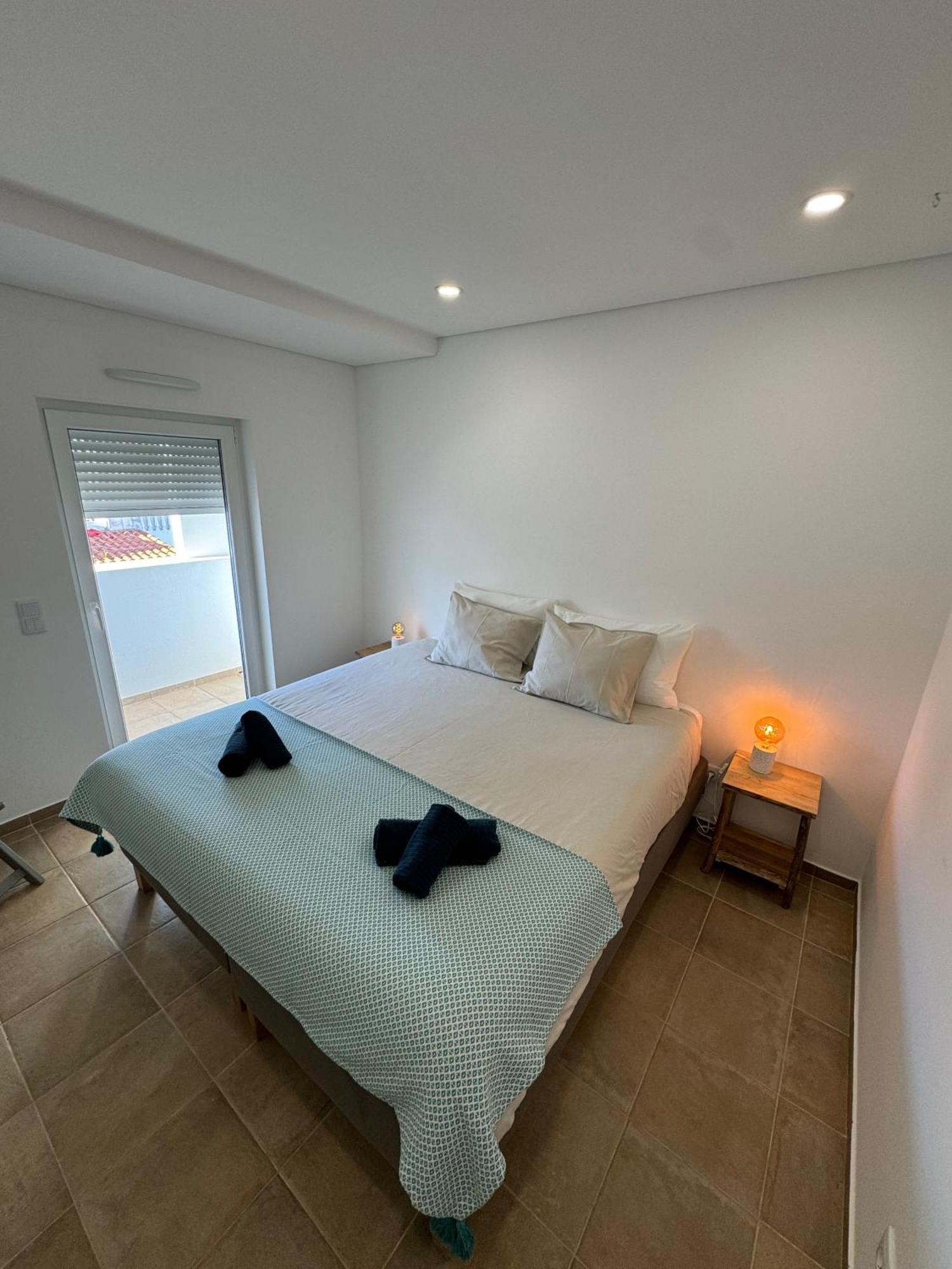 Talafa Beach House - Almograve Bagian luar foto