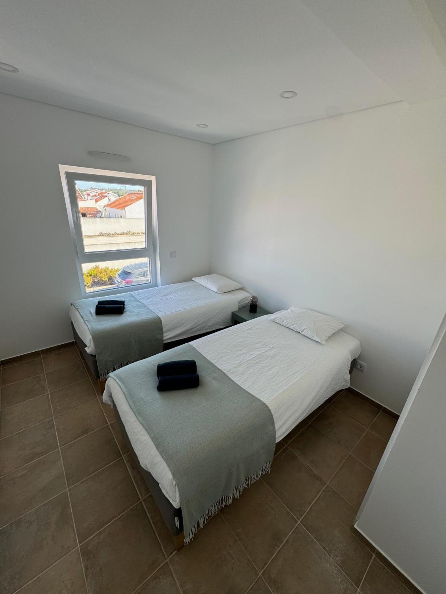 Talafa Beach House - Almograve Bagian luar foto